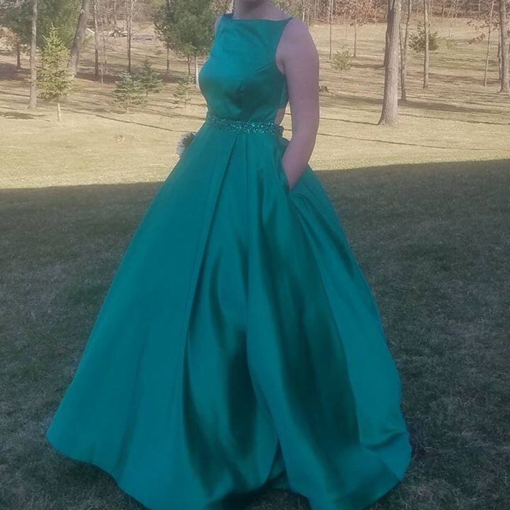 Sherri Hill Prom Dress